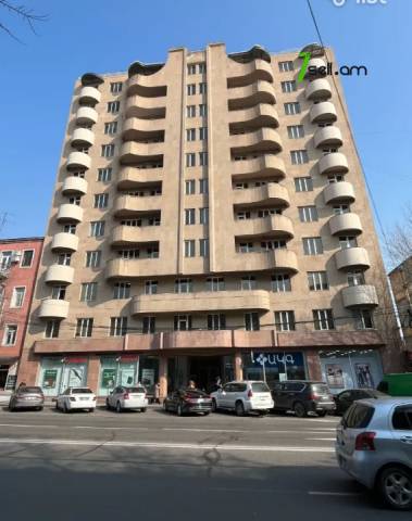 Բազմաֆունկցիոնալ գույք Պարոնյան փողոցում կենտրոնում, 95 քմ