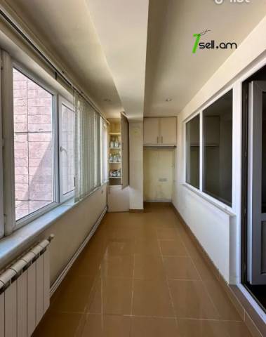 3 սենյականոց բնակարան Սեբաստիայի փողոցում, 74 քմ, նախավերջին հարկ, մասնակի վերանորոգում