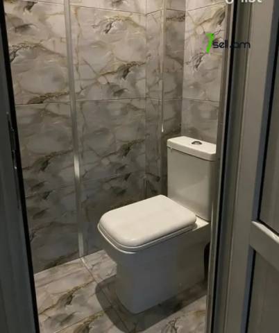 3 սենյականոց բնակարան Ռայնիսի փողոցում, 78 ք.մ., կապիտալ վերանորոգված