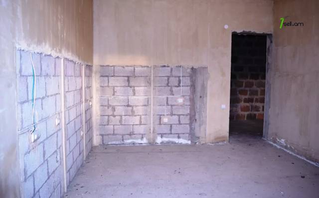 Մեկ հարկանի քարե տուն 2-րդ փողոցում Ախուրյանում, 124 քմ