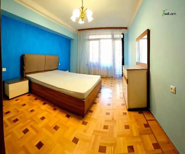 3 սենյականոց բնակարան Մեսրոպ Մաշտոցի պողոտայում, 72 ք.մ., 10/12 հարկ, եվրովերանորոգված