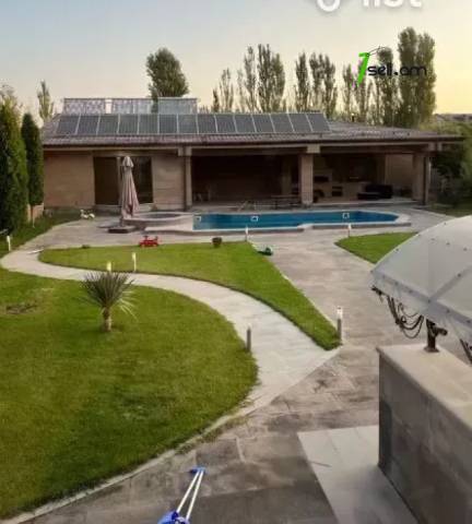 Երեք հարկանի տուն, P. Sevak St Ավանում, 700 ք.մ., 3+ սանհանգույց, կապիտալ վերանորոգված