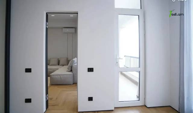 3 սենյականոց բնակարան նորակառույց շենքում Ֆուչիկի փողոցում, 65 քմ, նախավերջին հարկ, 2 սանհանգույց