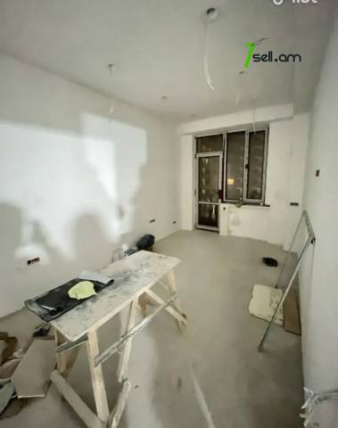 4 սենյականոց բնակարան նորակառույց շենքում Նիկողայոս Ադոնցի փողոցում, 105 ք.մ., 5/8 հարկ