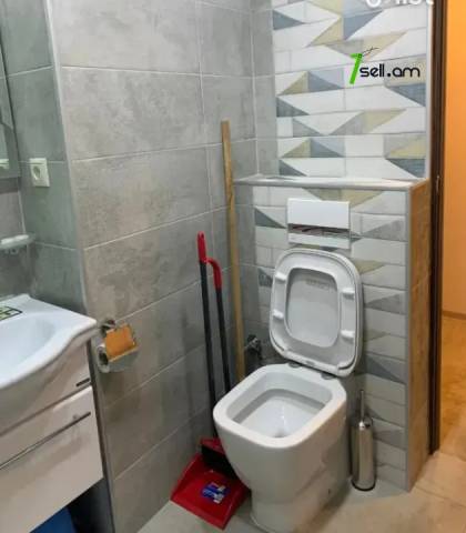 3 սենյականոց բնակարան նորակառույց շենքում Ալեք Մանուկյան փողոցում, 62 ք.մ., 7/11 հարկ