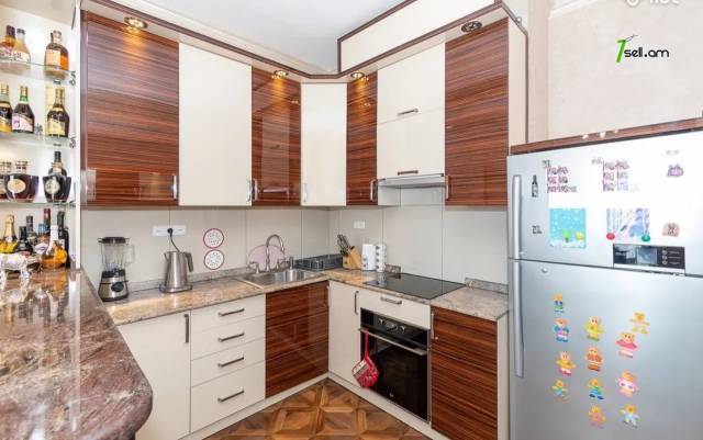 3 սենյականոց բնակարան նորակառույց շենքում Նաիրի Զարյան փողոցում, 113 ք.մ., բարձր առաստաղներ