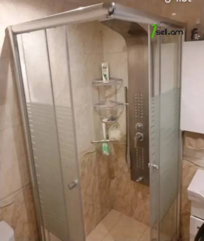 3 սենյականոց բնակարան նորակառույց շենքում Գրիբոյեդովի փողոցում, 77 քմ, 6/15 հարկ, 2 սանհանգույց