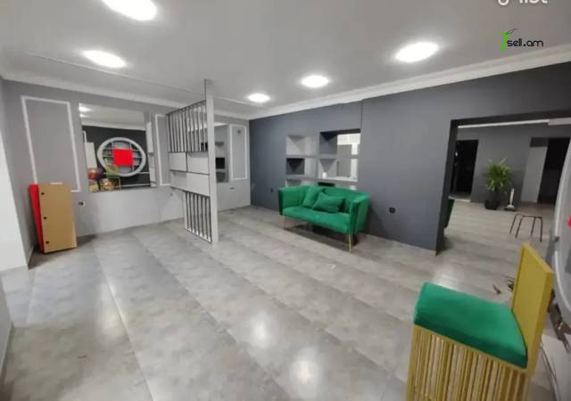 Բազմաֆունկցիոնալ գույք Բայրոնի փողոցում կենտրոնում, 190 ք.մ.