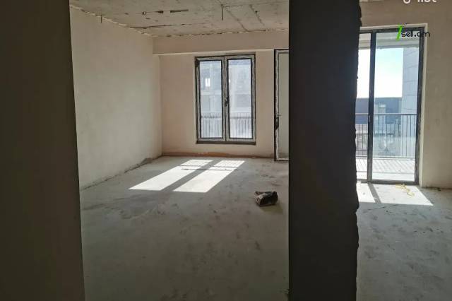 2 սենյականոց բնակարան նորակառույց շենքում Աղբյուր Սերոբի փողոցում, 66 ք.մ., բարձր առաստաղներ