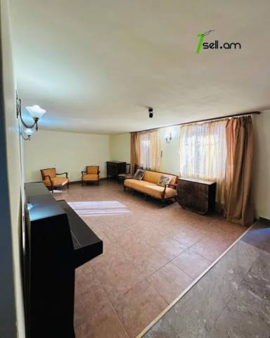 Մեկ հարկանի քարե տուն Արամ Խաչատրյանի փողոցում Արաբկիրում, 60 ք.մ., կապիտալ վերանորոգված