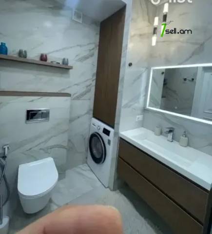 2 սենյականոց բնակարան նորակառույց շենքում Արղության փողոցում, 56 ք.մ., 8/14 հարկ, եվրովերանորոգված