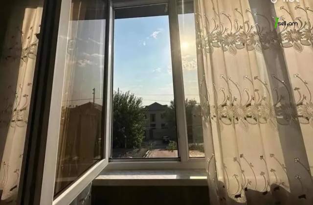 2 սենյականոց բնակարան Կուրղինյան փողոցում, 72 ք.մ., 2/4 հարկ, քարե շենք