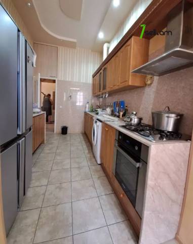 3 սենյականոց բնակարան Տիգրան Մեծի պողոտայում, 65 ք.մ., նախավերջին հարկ, կապիտալ վերանորոգված