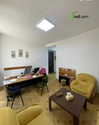 Գրասենյակային տարածք Պուշկինի փողոցում կենտրոնում, 75 ք.մ.