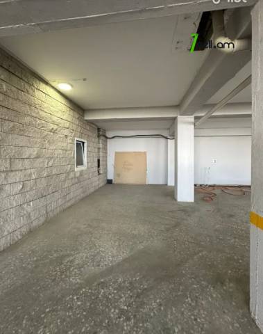 6 սենյականոց բնակարան նորակառույց շենքում Լուսինե Զաքարյան փողոցում, 157 քմ, 2/7 հարկ