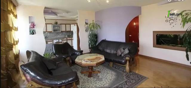 8 սենյականոց բնակարան Գյուրջյան փողոցում, 170 ք.մ., 2 սանհանգույց, դիզայներական ոճով վերանորոգված