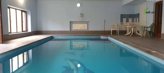 Երկու հարկանի քարե տուն Նորքի 1-ին փողոցում Նորք Մարաշում, 800 ք.մ., 3+ սանհանգույց