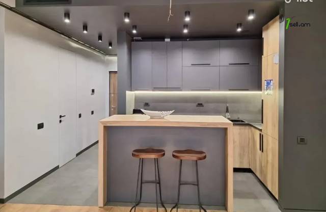 4 սենյականոց բնակարան նորակառույց շենքում Տիգրան Պետրոսյան փողոցում, 109 ք.մ., 3/5 հարկ