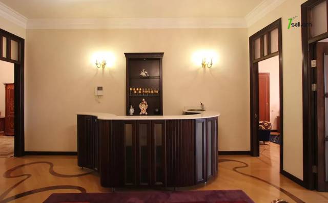 Երեք հարկանի քարե տուն Սևքարեցի Սաքոյի փողոցում Արաբկիրում, 600 ք.մ., 3+ սանհանգույց