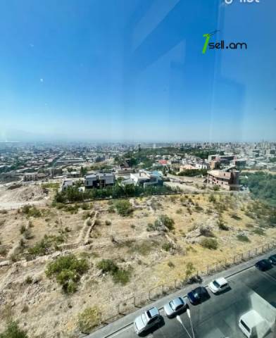 4 սենյականոց բնակարան նորակառույց շենքում Կարապետ Ուլնեցու փողոցում, 133 ք.մ., 2 սանհանգույց