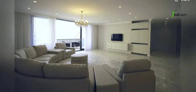 Ընդարձակ 4 սենյականոց բնակարան նորակառույց շենքում Վարդանանց փողոցում, 206 քմ, 20/23 հարկ