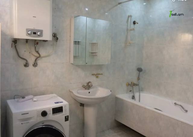 Երկու հարկանի քարե տուն Ազատության պողոտայում Արաբկիրում, 230 քմ, 3+ սանհանգույց