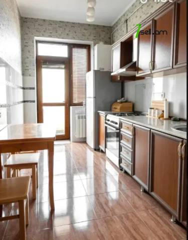 3 սենյականոց բնակարան Տիգրան Մեծի պողոտայում, 88 քմ, 4/6 հարկ, կապիտալ վերանորոգված, քարե շենք