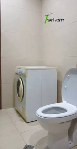 3 սենյականոց բնակարան նորակառույց շենքում Արաբկիրի 27-րդ փողոցում, 94 ք.մ., բարձր առաստաղներ