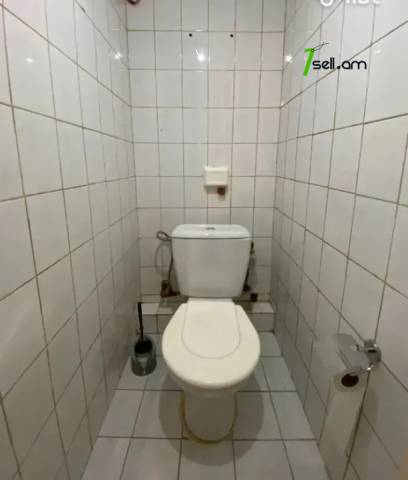 3 սենյականոց բնակարան Հակոբ Հակոբյան փողոցում, 70 ք.մ., 1/14 հարկ, կոսմետիկ վերանորոգում