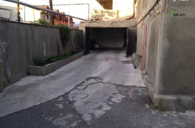 Մեկ հարկանի քարե տուն Նորք Մարաշում, 112 քմ, եվրովերանորոգված