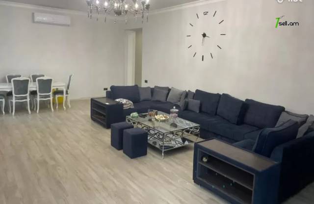 Մեկ հարկանի տուն Դավթաշենի 10-րդ փողոցում Դավիթաշենում, 320 ք.մ., 2 սանհանգույց