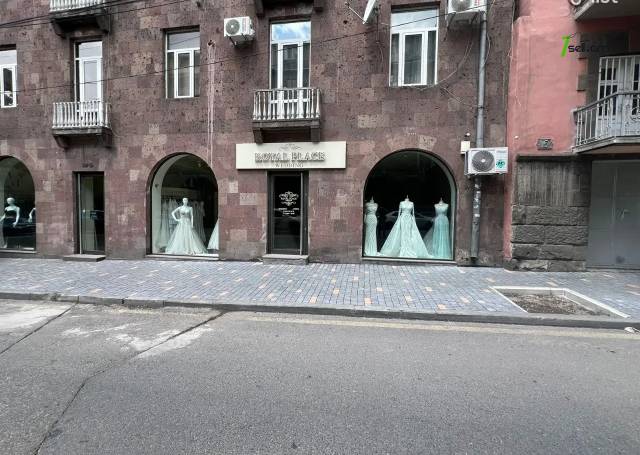 Բազմաֆունկցիոնալ գույք Նալբանդյան փողոցում կենտրոնում, 85 քմ