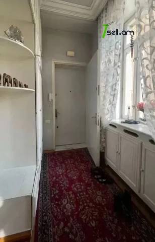 3 սենյականոց բնակարան Կիևյան փողոցում, 105 ք.մ., 3/5 հարկ, 2 սանհանգույց, բարձր առաստաղներ