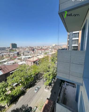 4 սենյականոց բնակարան նորակառույց շենքում Գյուլբենկյան փողոցում, 130 ք.մ., 9/16 հարկ, 2 սանհանգույց