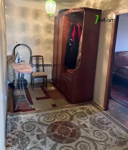 3 սենյականոց բնակարան Հովսեփ Էմինի փողոցում, 85 ք.մ., 6/14 հարկ