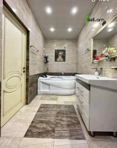 Ընդարձակ 3 սենյականոց բնակարան նորակառույց շենքում, Ծիծեռնակաբերդի խճուղի, 183 քմ, 7/12 հարկ