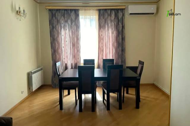 3 սենյականոց բնակարան Տերյան փողոցում, 90 քմ, 5/7 հարկ, դիզայներական ոճով վերանորոգված, քարե շենք