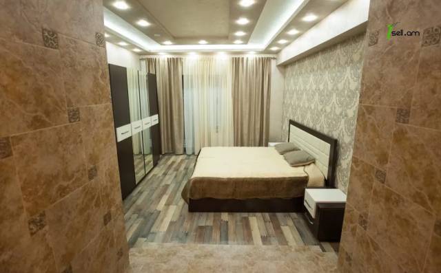 5 սենյականոց բնակարան Սայաթ-Նովայի պողոտայում, 150 քմ, 2/4 հարկ, 3+ սանհանգույց