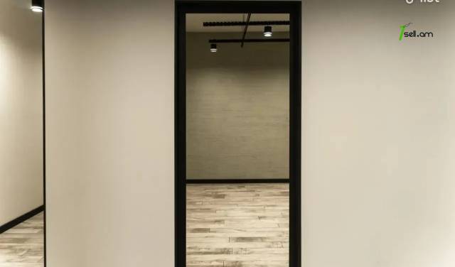 Ընդարձակ 4 սենյականոց բնակարան նորակառույց շենքում Նաիրի Զարյան փողոցում, 204 քմ, 10/16 հարկ