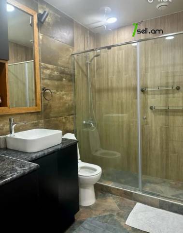 2 սենյականոց բնակարան նորակառույց շենքում Արամի փողոցում, 65 քմ, 10/16 հարկ, բարձր առաստաղներ