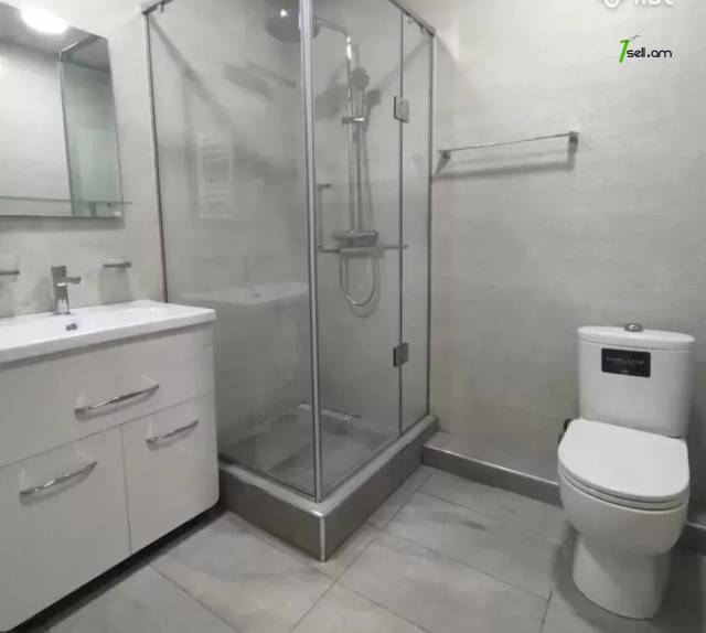 3 սենյականոց բնակարան նորակառույց շենքում Կոմիտասի պողոտայում, 70 քմ, 6/17 հարկ, բարձր առաստաղներ