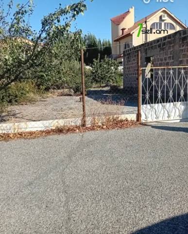 Հողատարածք բնակելի շինությունների համար Մարշալ Բաղրամյան պողոտայում կենտրոնում, 4000 ք.մ.