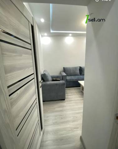 Մեկ հարկանի քարե տուն, Դալլաքյան փողոցի 2-րդ նրբանցք Քանաքեռ Զեյթունում, 70 ք.մ., եվրովերանորոգված