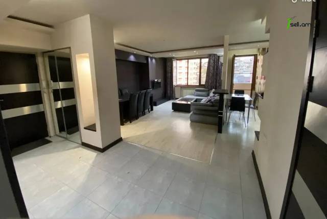 3 սենյականոց բնակարան Սարյանի փողոցում, 92 քմ, 8/11 հարկ, կապիտալ վերանորոգված