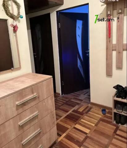 3 սենյականոց բնակարան Մինսկի փողոցում, 78 քմ, 5/9 հարկ, կապիտալ վերանորոգված