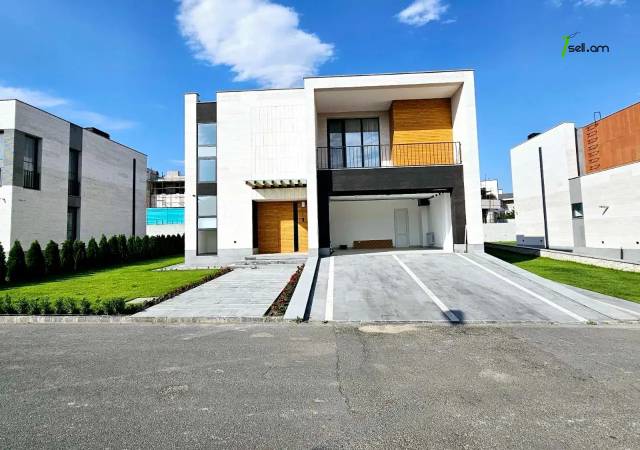 Երկու հարկանի քարե տուն, Վահագնի Թաղամաս Աջափնյակում, 800 ք.մ., 3+ սանհանգույց