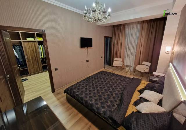 3 սենյականոց բնակարան նորակառույց շենքում Սերո Խանզադյան փողոցում, 117 ք.մ., 2 սանհանգույց