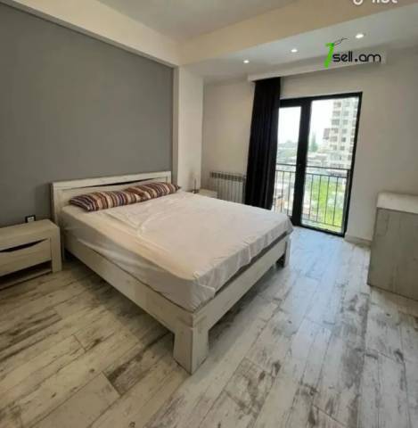 3 սենյականոց բնակարան նորակառույց շենքում Անաստաս Միկոյանի փողոցում, 110 քմ, 3/14 հարկ