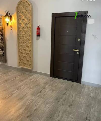 2 սենյականոց բնակարան նորակառույց շենքում Պարույր Սևակի փողոցում, 80 ք.մ., բարձր առաստաղներ