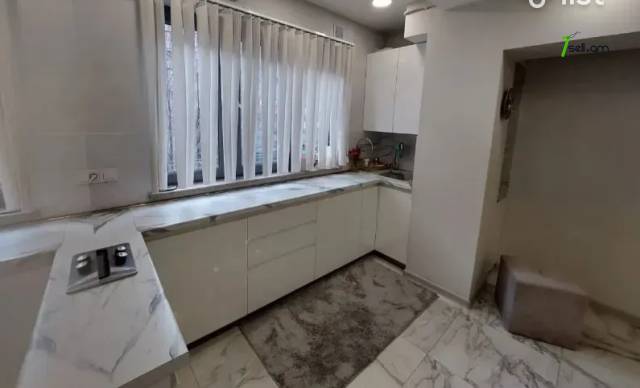 2 սենյականոց բնակարան Խորենացու փողոցում, 46 ք.մ., 4/11 հարկ, կապիտալ վերանորոգված